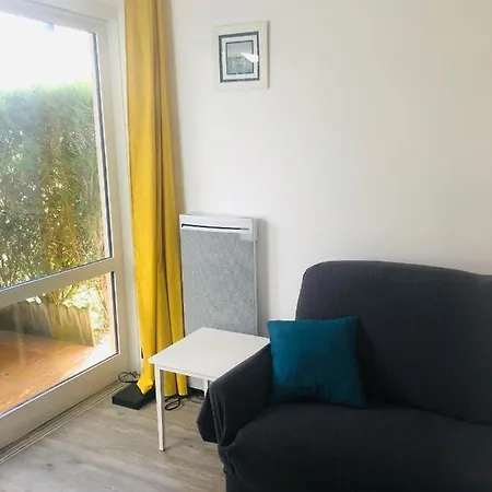 Studio-cabine, Au Calme, A 5 Min A Pied Du Centre Ville Et De La Plage * Andernos-les-Bains